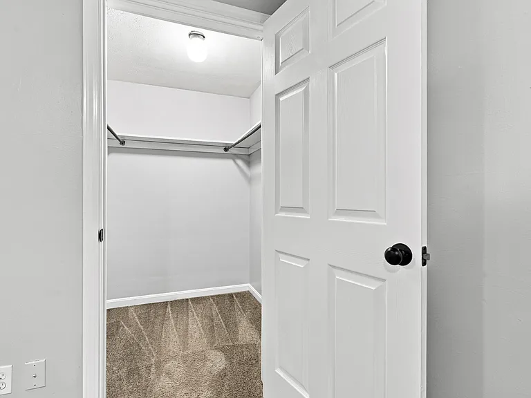 56 Pointview Rd — Photo 24