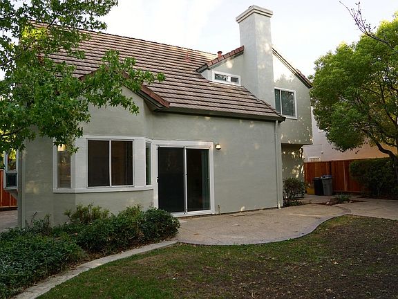 3rd image of 1577 Blackhawk Dr
