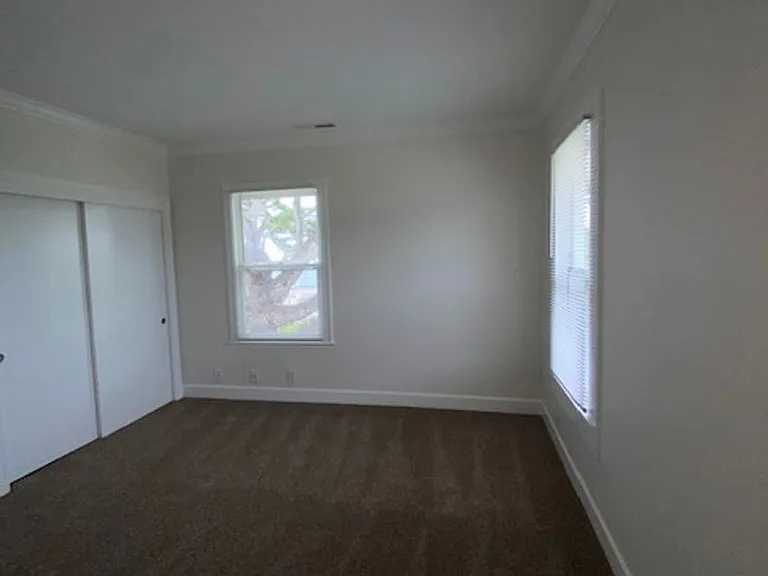 585 Laine St — Photo 14