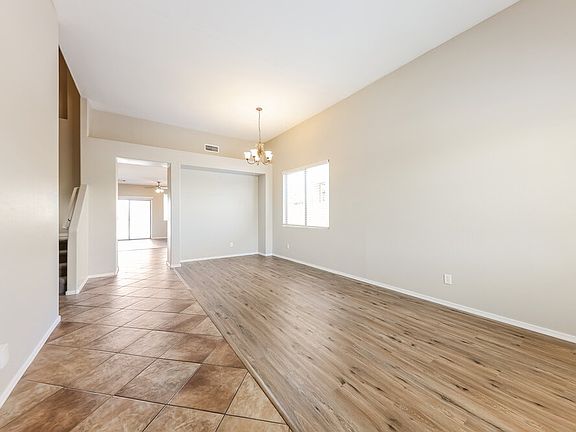 5th image of 40810 N Hudson Ct