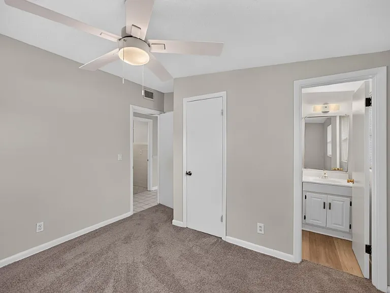 87 Saratoga Cir S — Photo 25