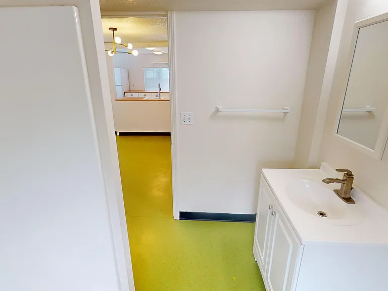1554 SE Marion St — Photo 14