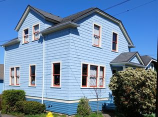 612 Harrison Ave, Astoria, OR 97103