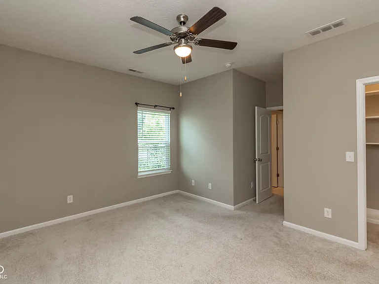 4501 Creighton Ln — Photo 10