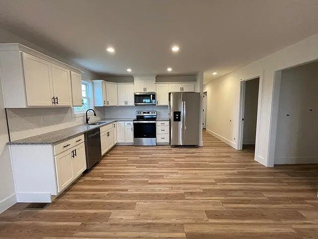 3 bed, 2.0 bath, 1248 sqft, $1,750 — Photo 3