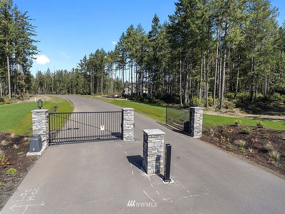 1st image of 5325 Kestrel Ln NE