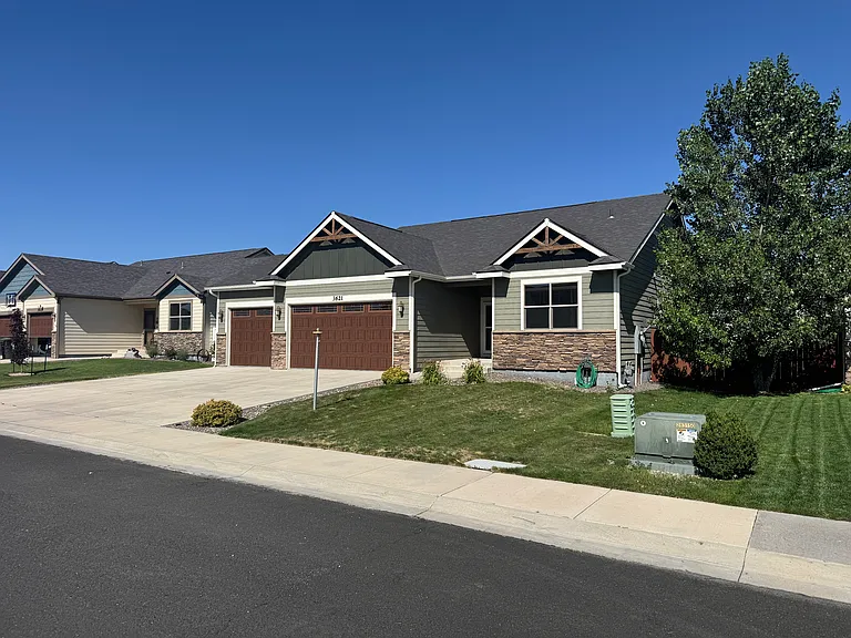 3621 Blue Sage Rd — Photo 2