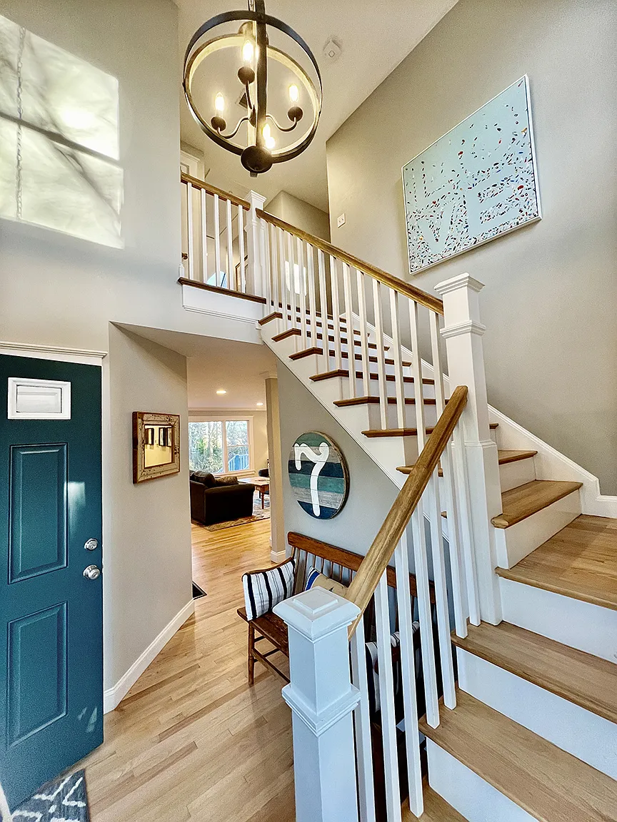 5 bed, 2596 sqft, $9,000 — Photo 3