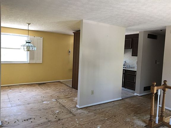 4th image of 6119 Spicewood Ave