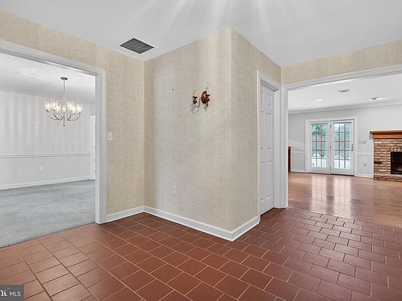 3rd image of 1165 Wyndsong Dr