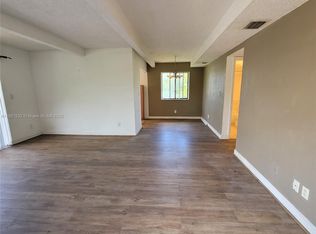 Village Townhouse Pompano, Pompano Beach, FL 33060