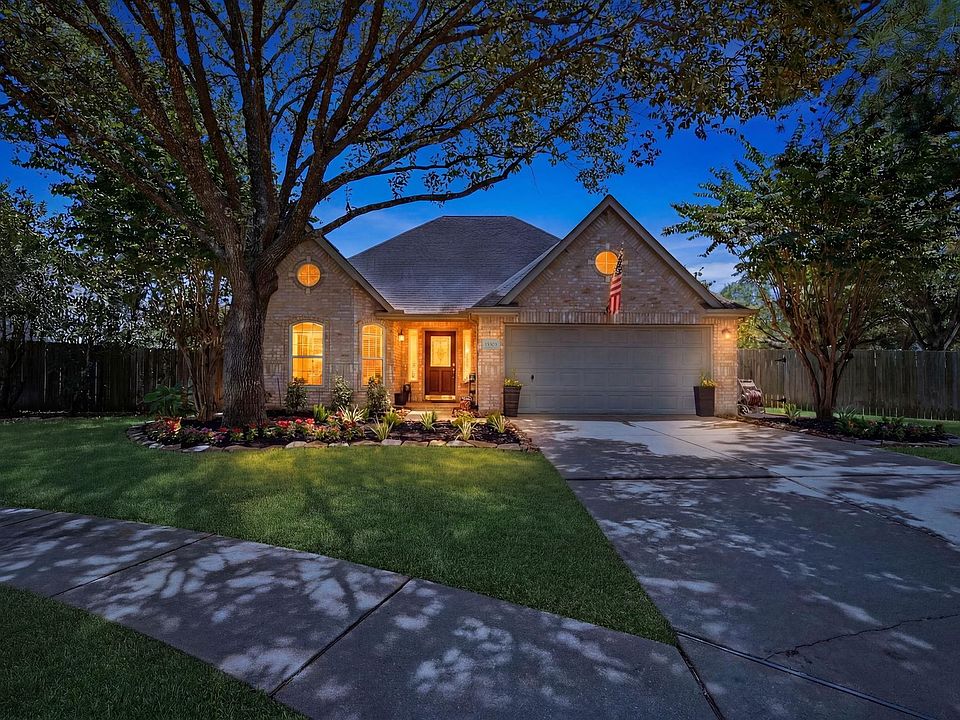 1st image of 15303 Garett Green Cir