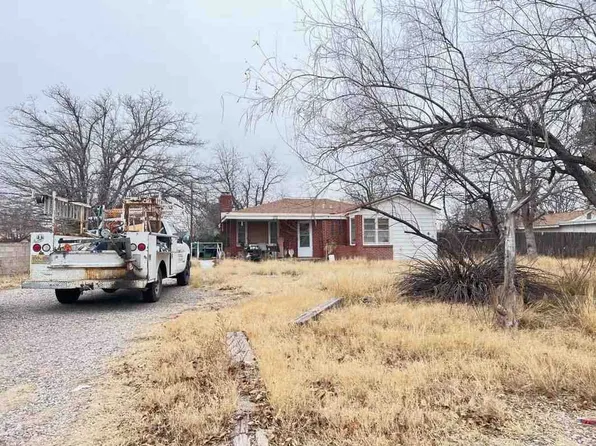 211 E Country Club Rd, Roswell, NM 88201