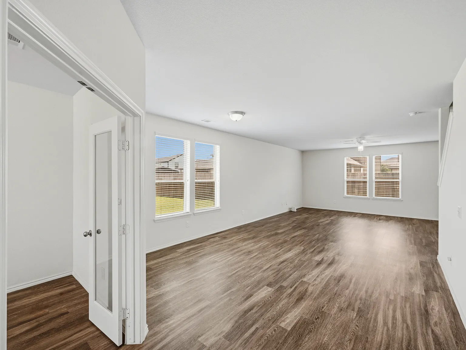 Auburn Dusk Drive (14603) - S - 1 — Photo 4