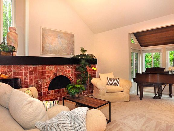 5th image of 47101 Palo Amarillo Dr
