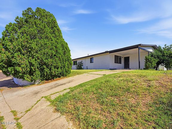 3rd image of 2076 N Calle Trinidad