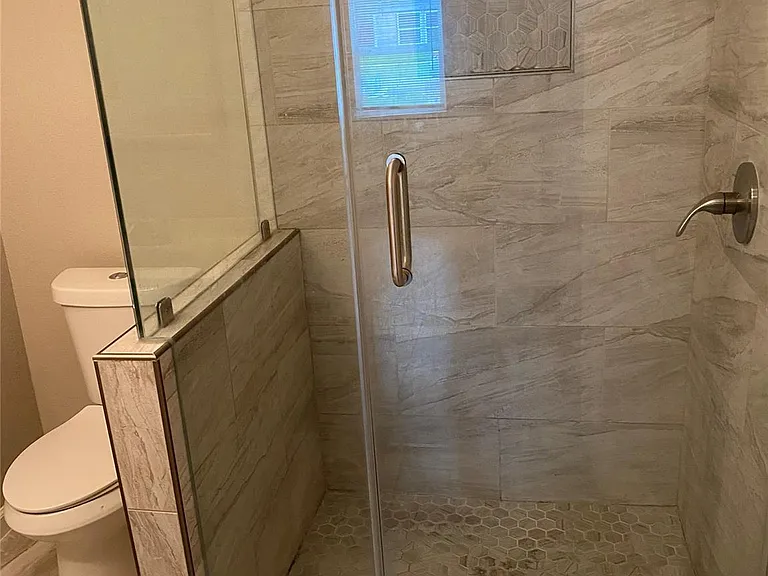 5018 Kenilwood Dr — Photo 13