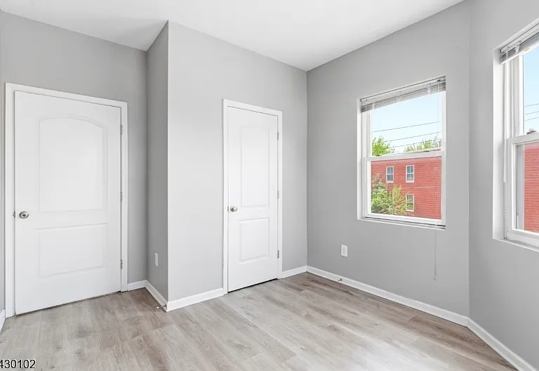 456 Avon Ave #33L — Photo 8