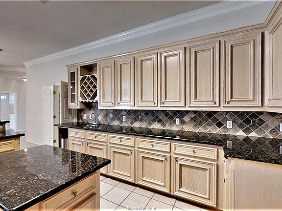 3rd image of 5128 Bellerive Bend Dr