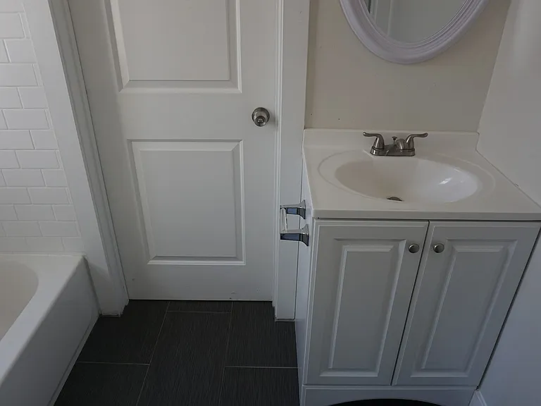 500 E. Duplex — Photo 7