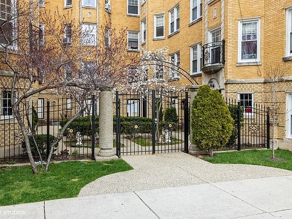 3rd image of 5134 W 21st St Unit 1