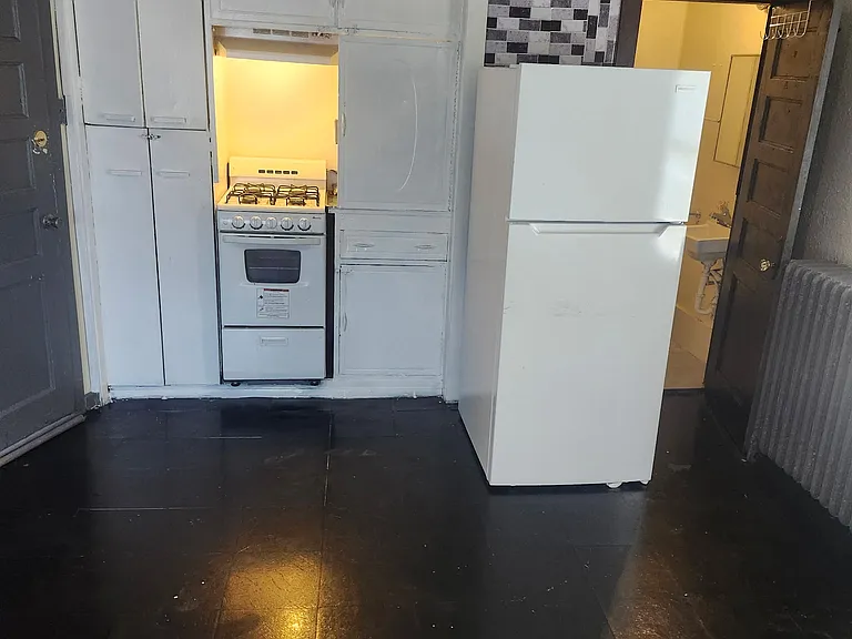 220 Highland St #2A — Photo 1