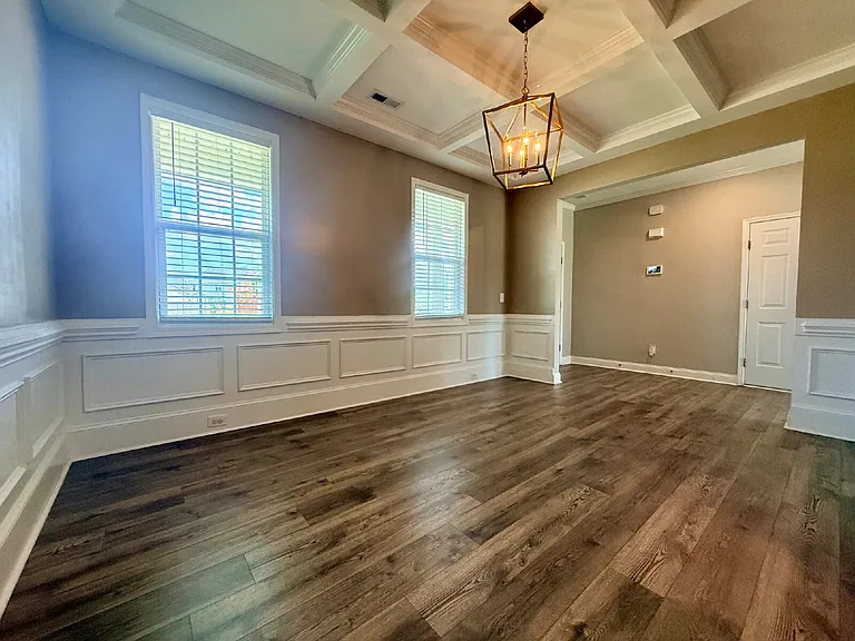 1752 Stackhouse Dr — Photo 4