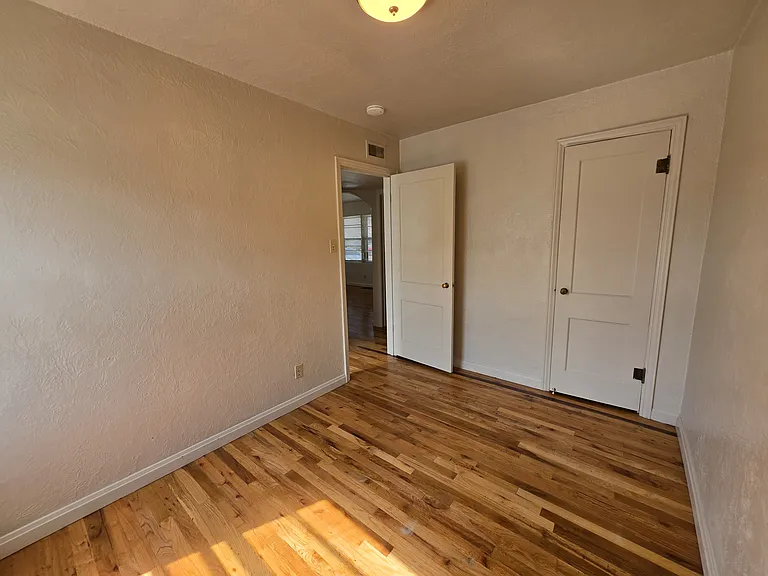 1254 Elm Ave #1254 — Photo 5