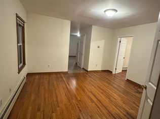 13 Liberty St #1, Easthampton, MA 01027