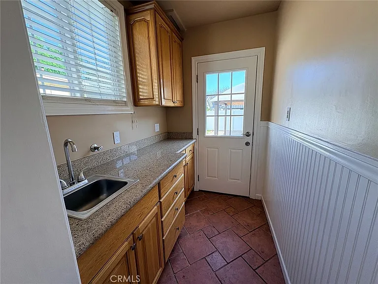 7502 Balcom Ave #7502 — Photo 14