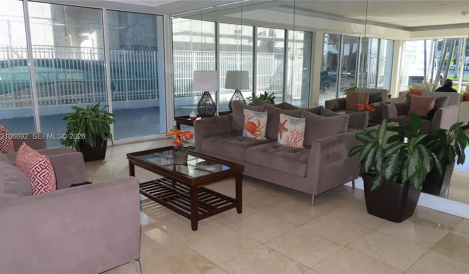 The Amethyst Condo — Photo 4