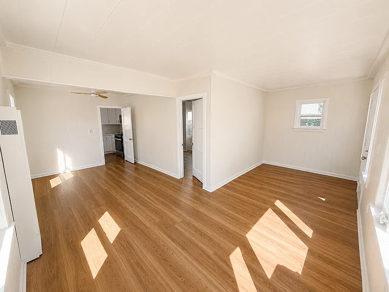 210 Broadway — Photo 3