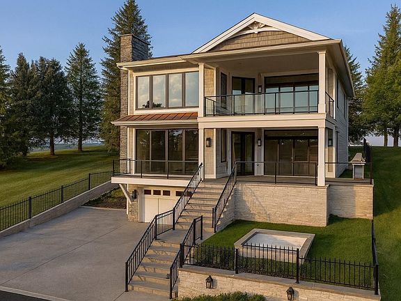 2nd image of 1107 E Lakeshore Dr