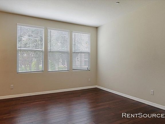 2nd image of 27254 Riverview Ln