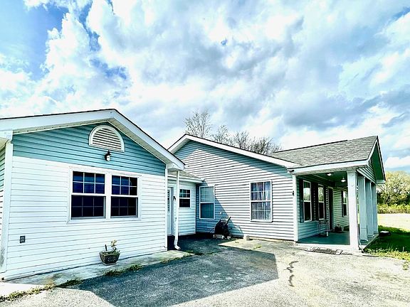 2nd image of 2257 Charity Ln