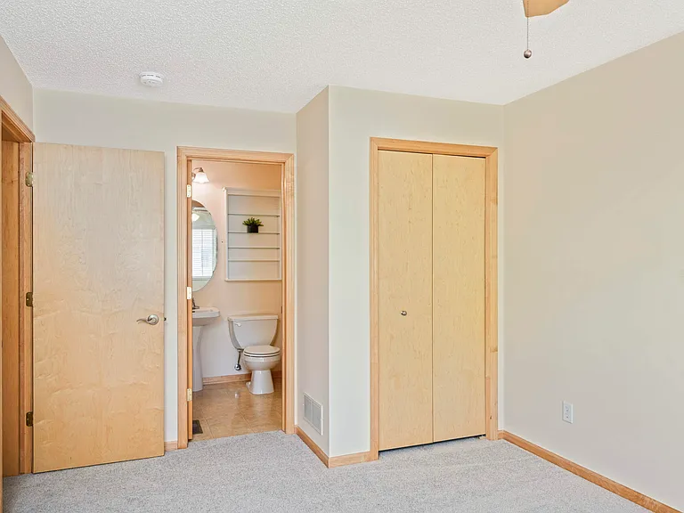 4820 Underwood Ln N #D — Photo 19