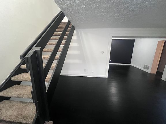 5th image of 3662 N Newgate Ln