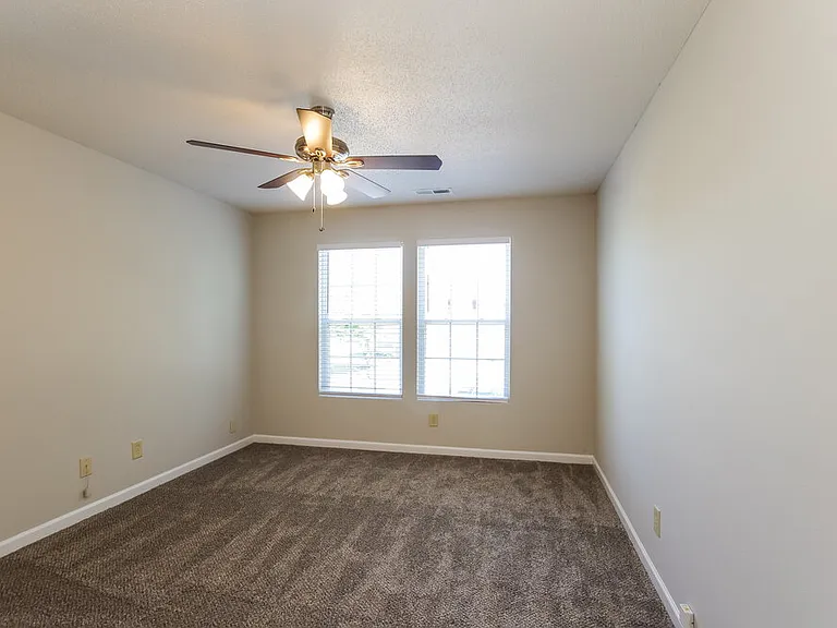 6647 Wicked Oak Ln — Photo 13