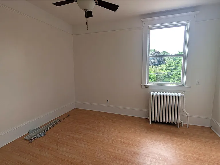 632 Middle Neck Rd #2 — Photo 10