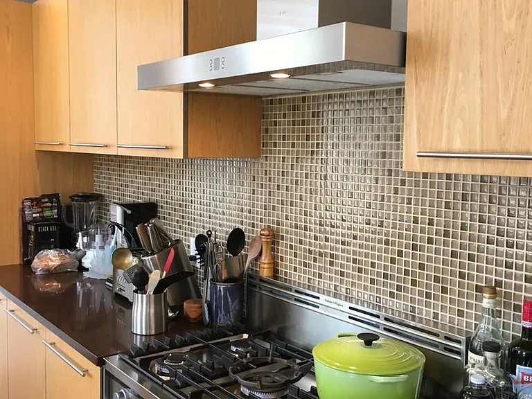 116 S 20th Street Residential — Photo 3