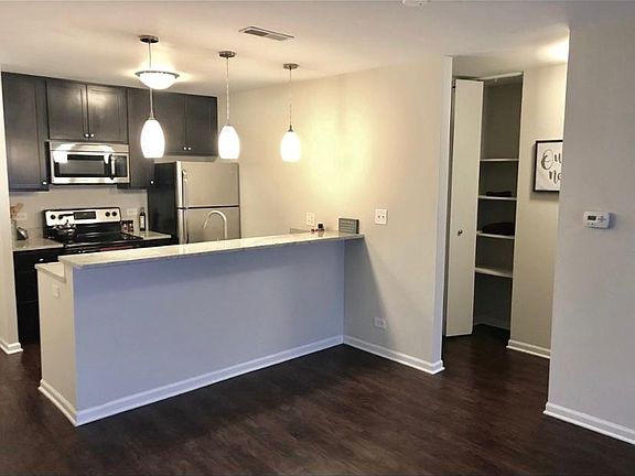 2nd image of 1717 N Dayton St APT 306