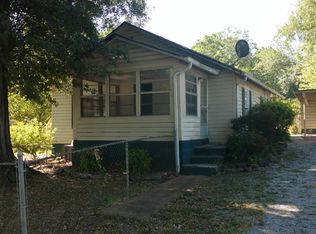 1104 Escalon Dr, Rossville, GA 30741