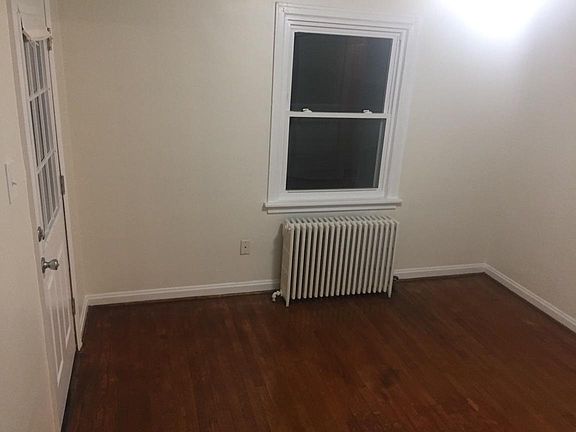 3rd image of 5 Cypress St Floor 1