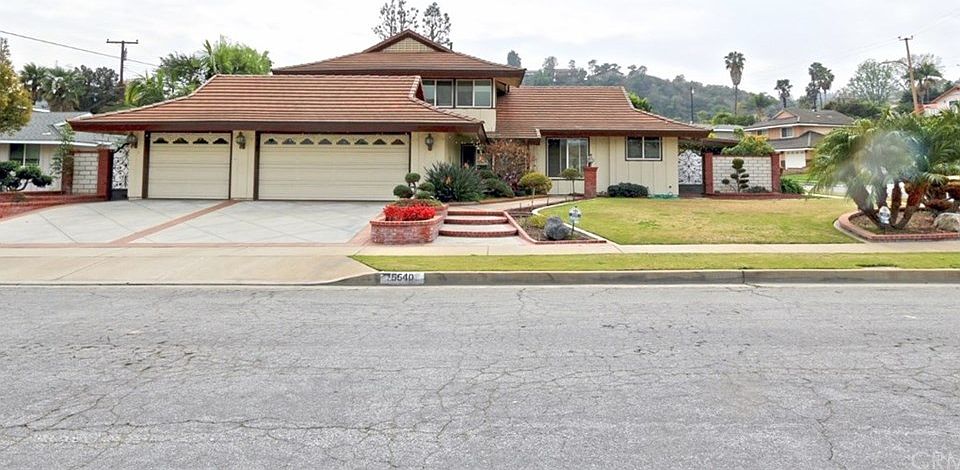 1st image of 15540 Los Molinos St