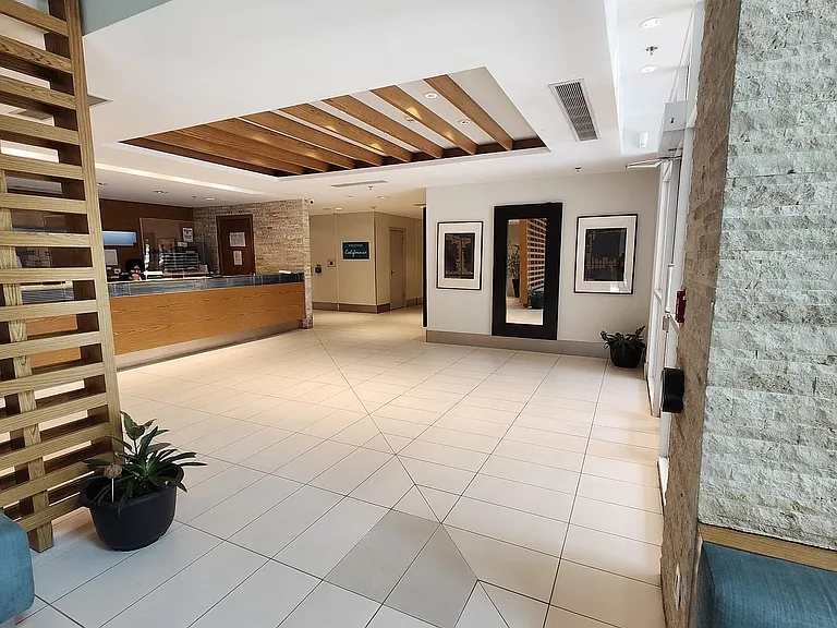 165 Legion Rd N #925 — Photo 2
