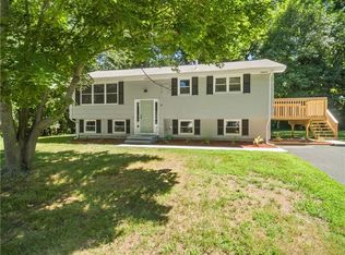 30 1st Ave, Cumberland, RI 02864