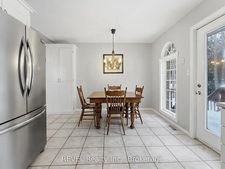 5 Barbara Ave — Photo 29
