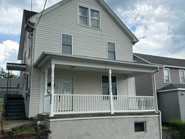 1002 Quarry St, Gallitzin, PA 16641