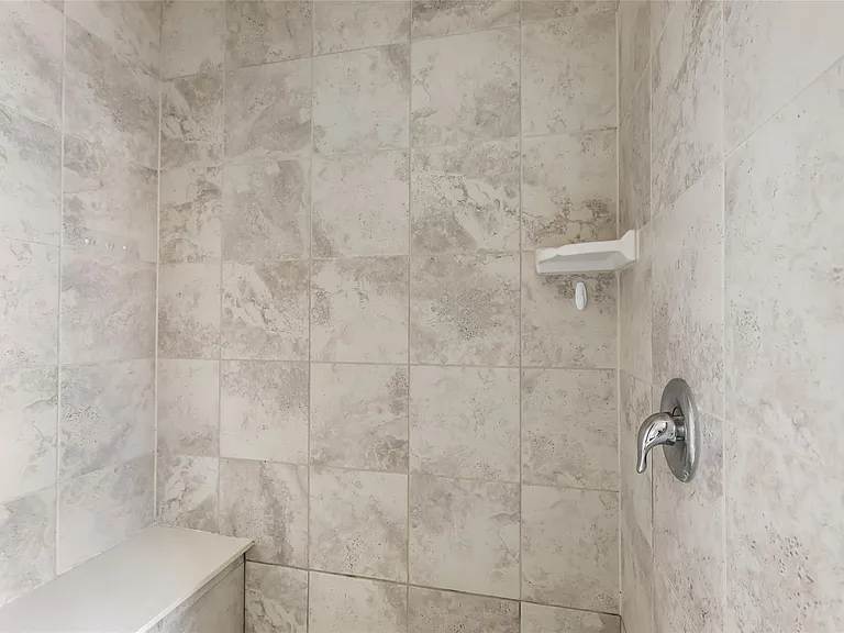20805 Langworth Pl — Photo 33