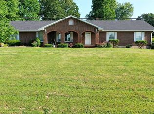 1301 W 3rd St, Salem, MO 65560